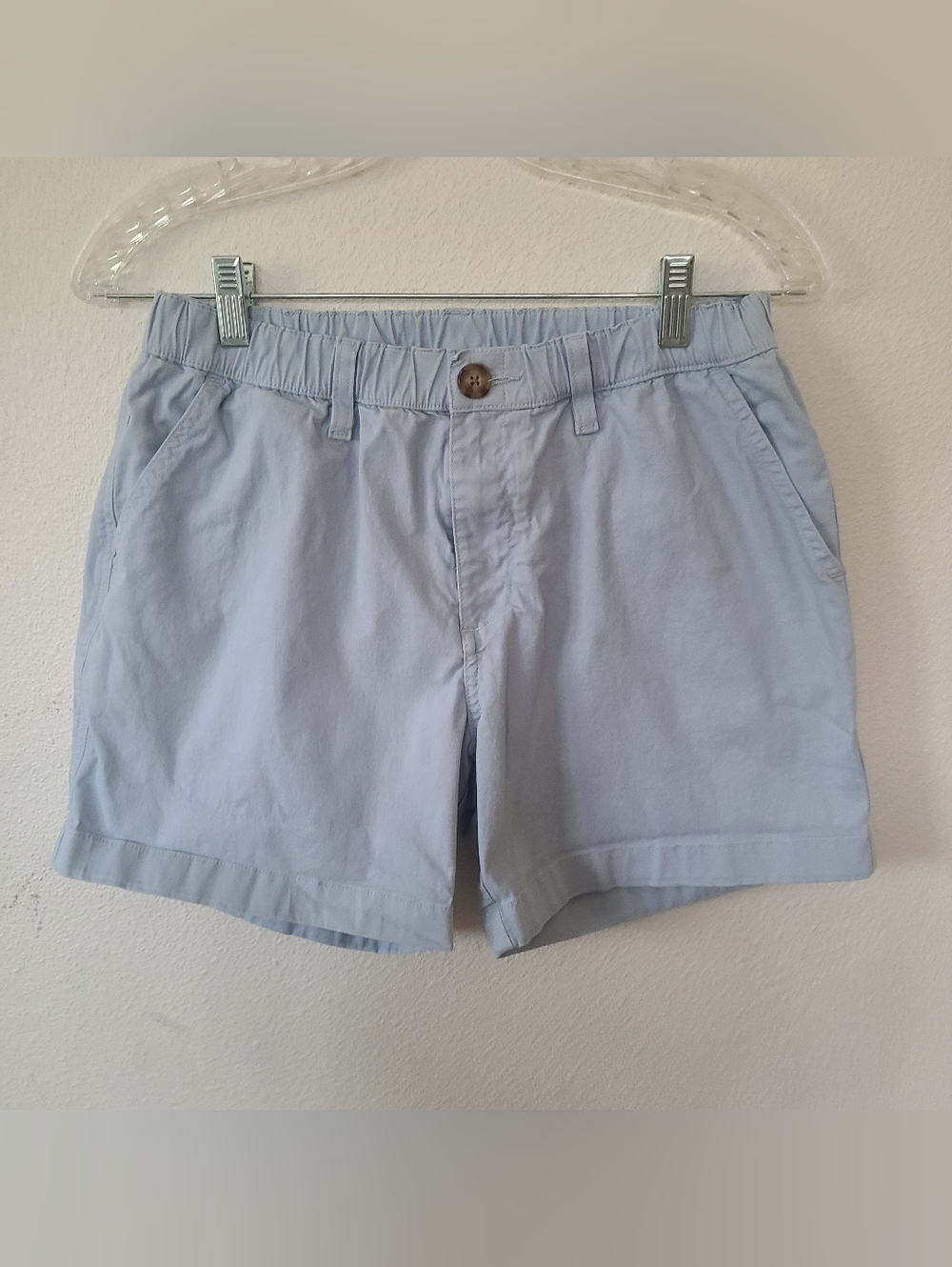Chubbies Women's Lught Blue Flat-Front Casual Shorts Small
